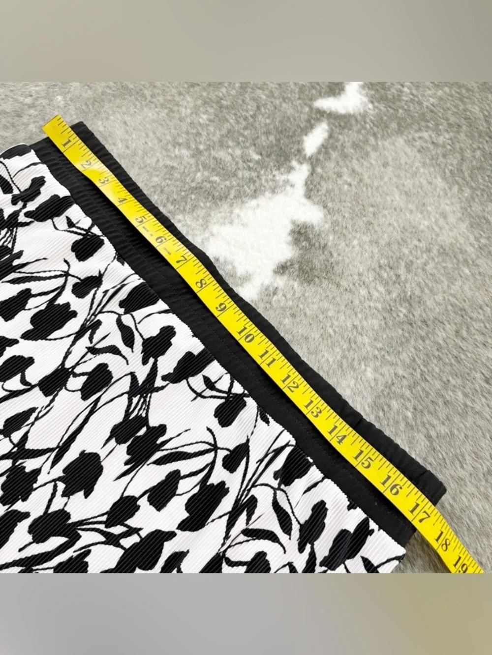 Leota Black and White Floral Pleated Skirt XXL